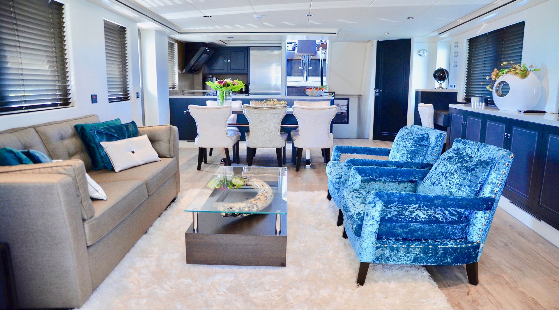 Hartman Yachts Livingstone 24 salon