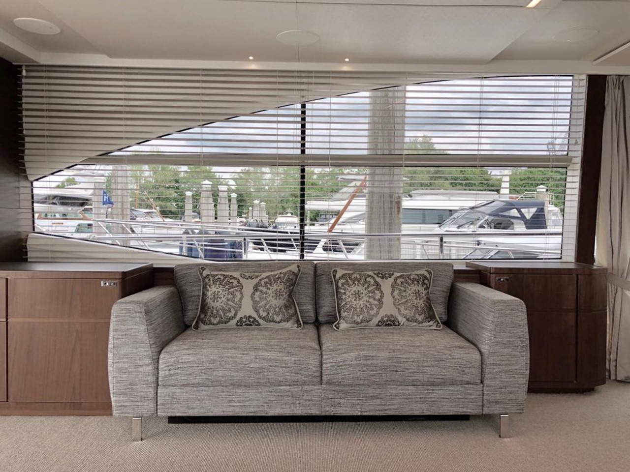 Princess Y75 Flybridge salon sofa